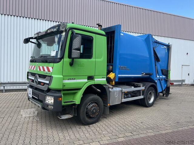 Camion à ordures Mercedes-Benz Actros 2032 LA 4x4 Actros 2032 LA 4x4, Faun Variopress 310 ca. 10m³, Zöller Schüttung