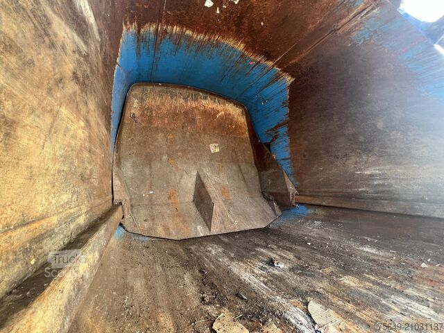 Camion à ordures Mercedes-Benz Actros 2032 LA 4x4 Actros 2032 LA 4x4, Faun Variopress 310 ca. 10m³, Zöller Schüttung