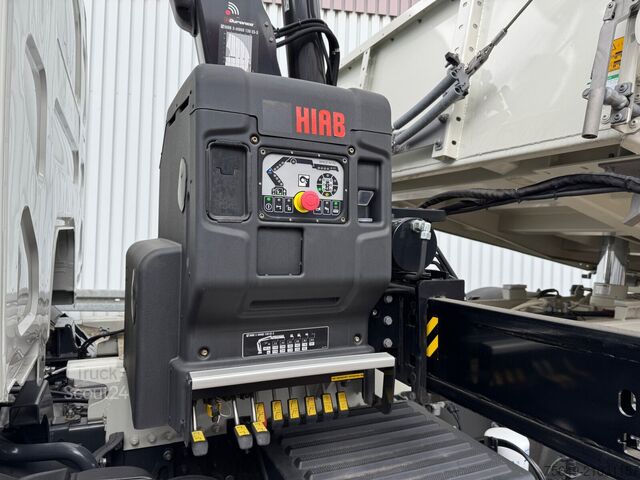 Γερανός πύργος  FE 320 4x2 FE 320 4x2 mit Kran Hiab X-Hiduo 138 ES-3, Funk