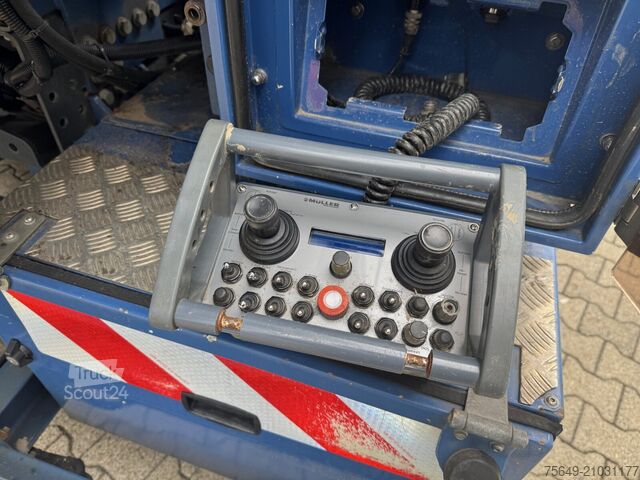 Spezial-LKW Mercedes-Benz Arocs 1843 L 4x2 Arocs 1843 L 4x2, Müller Canalmaster ca. 8m³, Standheizung, Funk