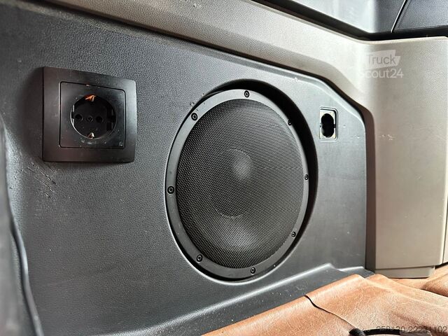 Štandardný ťahač MAN TGX 18.640 4x2 LL Retarder/LCS/ACC/EBA/LDW/LED
