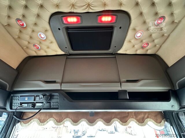 Стандартный седельный тягач MAN TGX 18.640 4x2 LL Retarder/LCS/ACC/EBA/LDW/LED