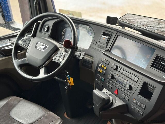 Стандартный седельный тягач MAN TGX 18.640 4x2 LL Retarder/LCS/ACC/EBA/LDW/LED