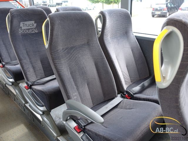 Autocar de turism MERCEDES-BENZ Intouro 49 Sitze Liftbus EURO 6