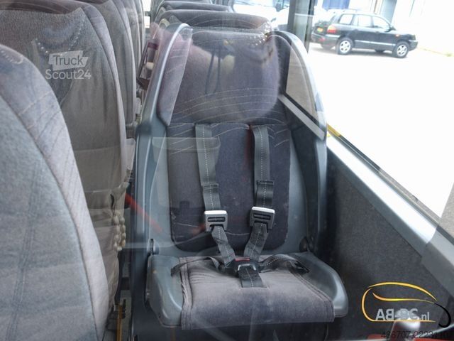 Autocar de turism MERCEDES-BENZ Intouro 49 Sitze Liftbus EURO 6