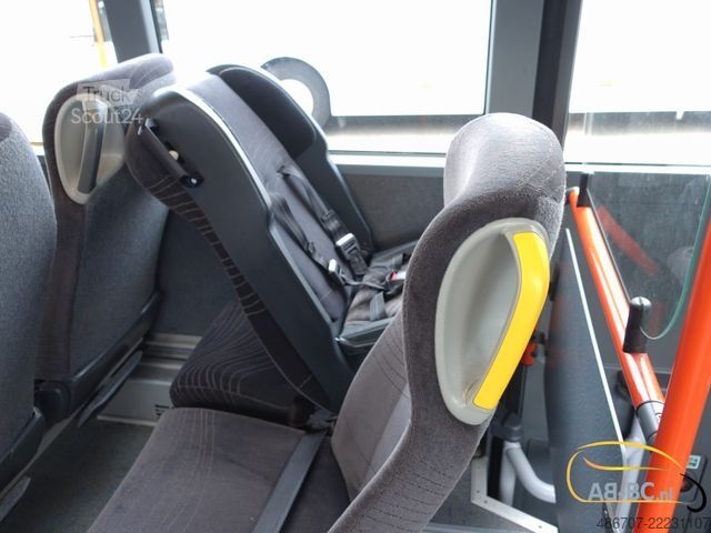 Autocar de turism MERCEDES-BENZ Intouro 49 Sitze Liftbus EURO 6