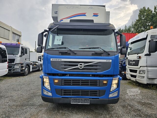 Chladený nákladný automobil Volvo FM330 Multizone Lenk u. Kühlkoffer