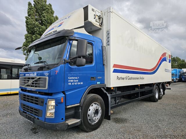 Nákladné vozidlo s chladiacim boxom VOLVO FM330 6x2 FRIGOBLOCK Multizone Lenk u. L