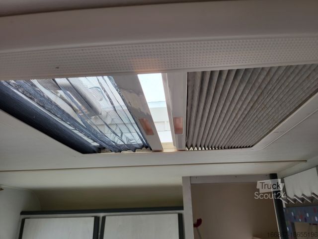 Караван CHATEAU 330 Heckküche - 112  (6)