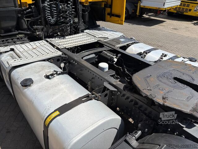 Standard-SZM Volvo FH 460 + NB chassis 2022 facelift + 5x in stock