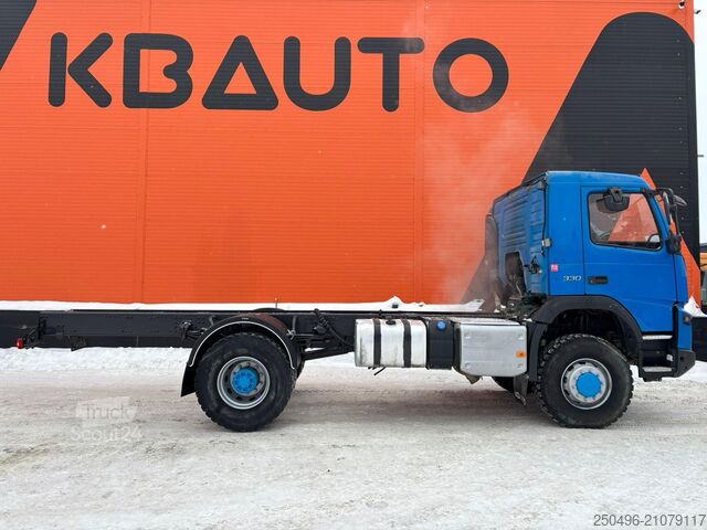 Podwozie z kabiną Volvo FMX 330 4x4 ONLY 32057 km !