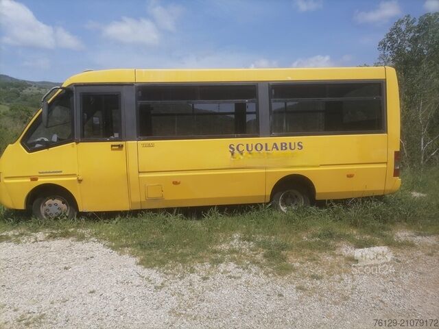 Kleinbus Iveco Bus 49E10 CACCIAMALI THESI