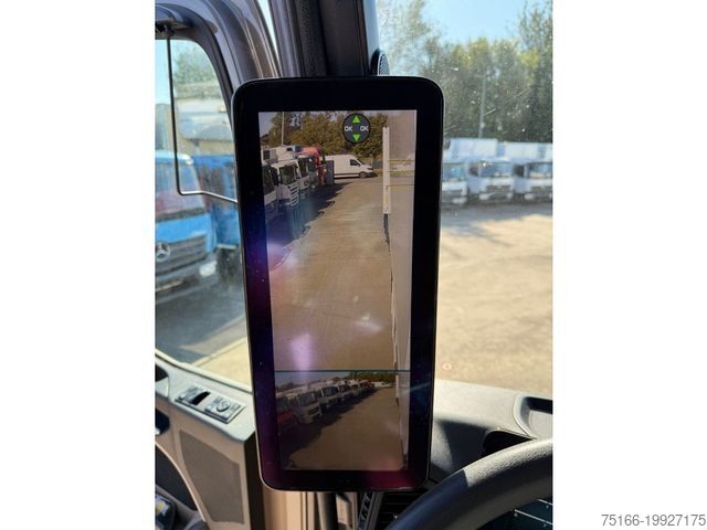 Hladilni tovornjak MERCEDES-BENZ ACTROS 1845 L Kühlkoffer 6,5 m LBW 2 to.*CARRIER