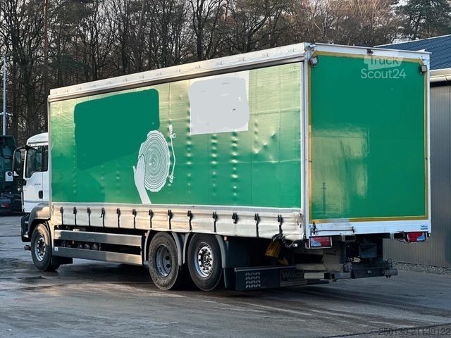 Planbil med presenning MAN TGS 26.360 6x2 LL Stapleraufnahme & Lenk/Lift