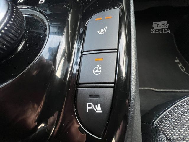 Van KIA Soul e-Soul DynamicLine 64 kWh LED Navi Kamera