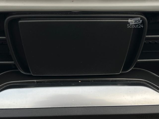 Van KIA Soul e-Soul DynamicLine 64 kWh LED Navi Kamera