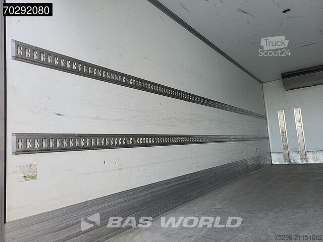 Transporte refrigerado/congelado DAF LF 260 4X2 Thermo-King T-600R cooler 1500kg Lad...