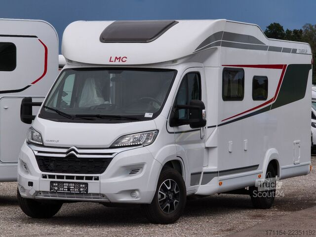Полуинтегриран кемпер LMC Tourer lift H 730 ,Hubbett,