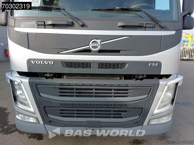 Chladírenská/mrazírenská přeprava Volvo FM 330 6X2 Frigoblock FK25SL 2000kg Ladebordwan...