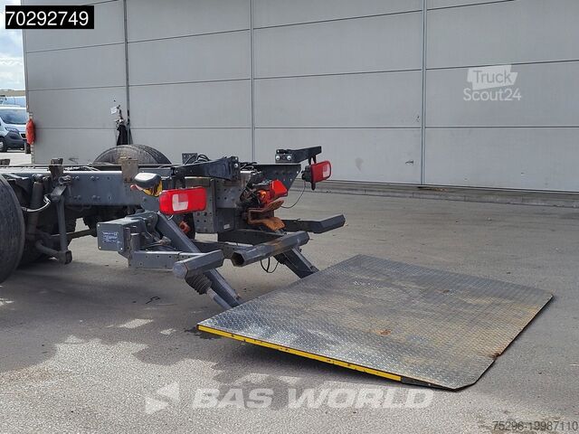 Alváz vezetőfülkével DAF XF 530 XF 6X2 2000kg Ladebordwand Lift+Steering...