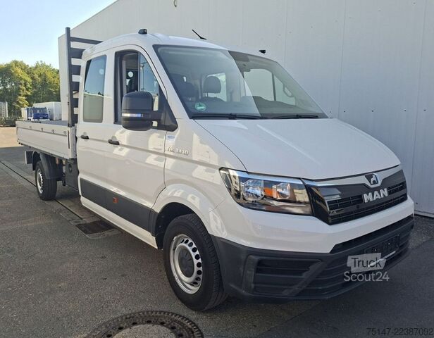 Fourgon pick-up MAN TGE 3.140 Doka 7-Sitzer 4-Türer Klima AHK