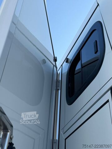 Karjankuljetusajoneuvo RENAULT Master 160 Paragan Pferde Wohnabteil