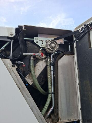 Spazzatrice stradale SCHMIDT SWINGO Compact 200+ Klima HD-Anlage 2 Besen
