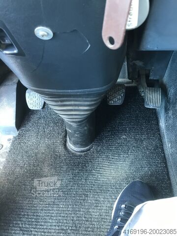 Sklápěcí nákladní vůz s výměnnou nástavbou jako sklápěč Mecedes-Benz Actros 2641 K 6x4