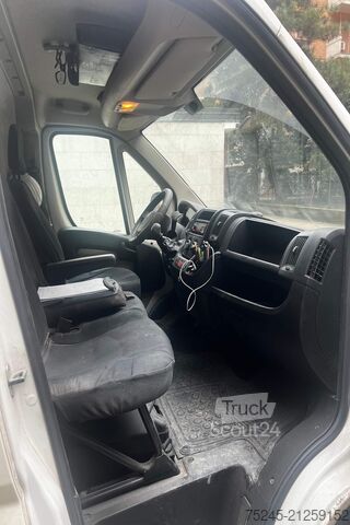 Dobozos furgon Citroen JUMPER 33 2.2 130 CV