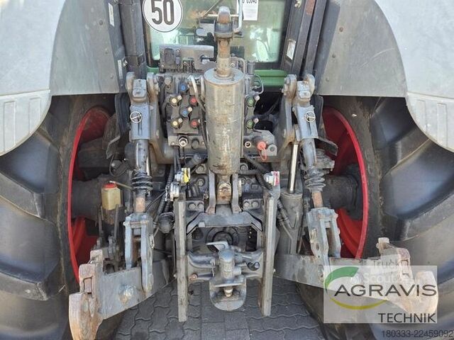 Tracteur Fendt 828 VARIO SCR