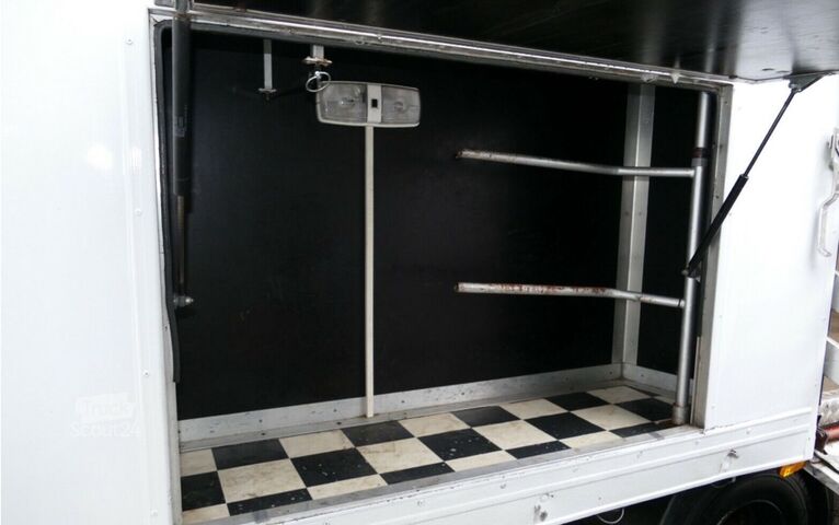 Transporteur de bétail IVECO 80E15 Pferdetransport 4 Pferde 4(Grün) HU neu
