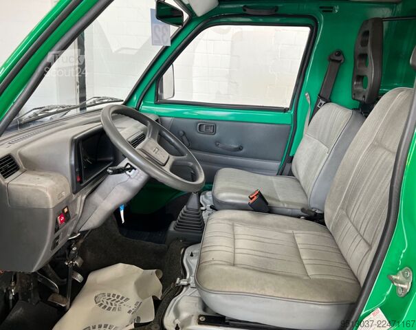 Самосвал-фургон PIAGGIO Porter 1.3 Allrad 4x4 Kipper Stdhz 1.Hand HU neu