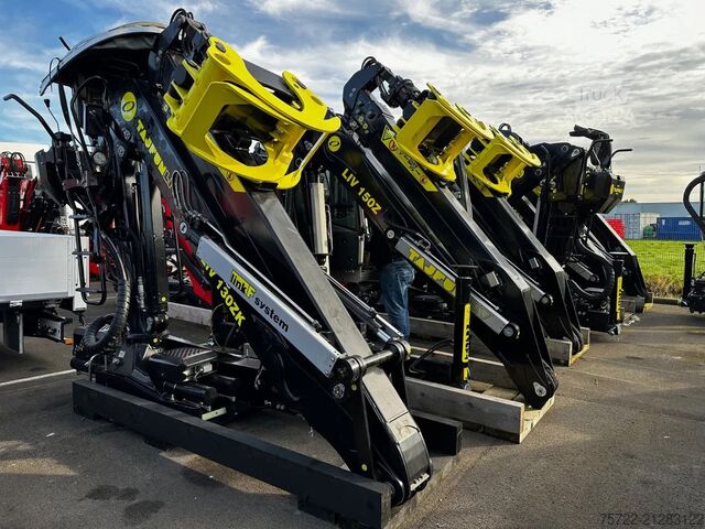 Transportator de lemn PAVIC TajfunLIV Ladekrane (Generalimporteur)