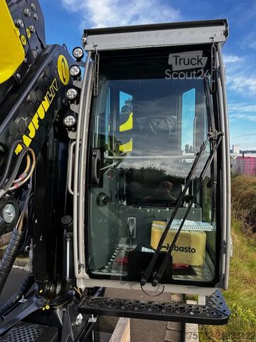 Transportator de lemn PAVIC TajfunLIV Ladekrane (Generalimporteur)