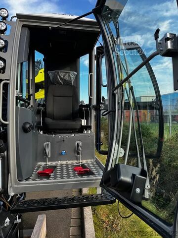 Transportator de lemn PAVIC TajfunLIV Ladekrane (Generalimporteur)