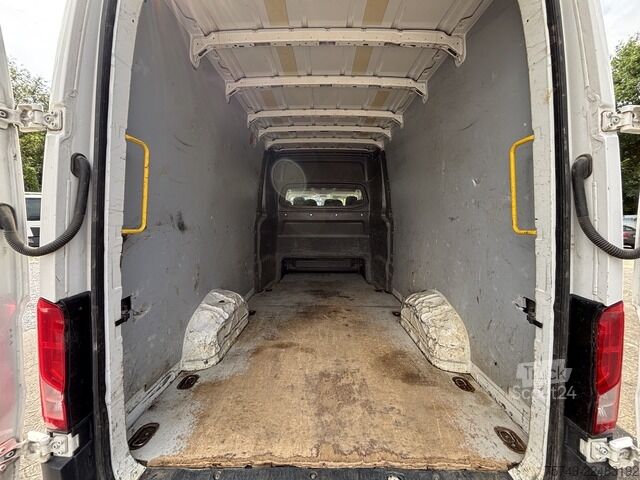Панелен ван VW Crafter 35 Maxi L4H3 6-Sitzer PDC