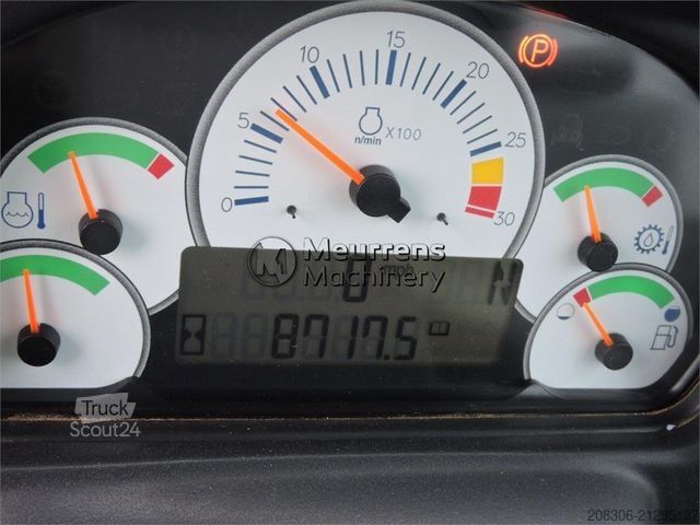 Sonstige CATERPILLAR 725