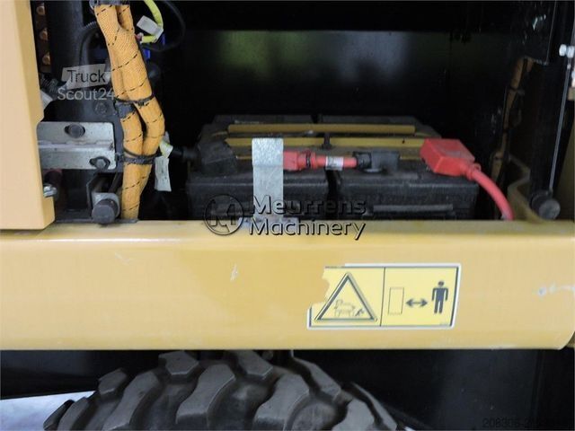 Macara turn CATERPILLAR MH3024