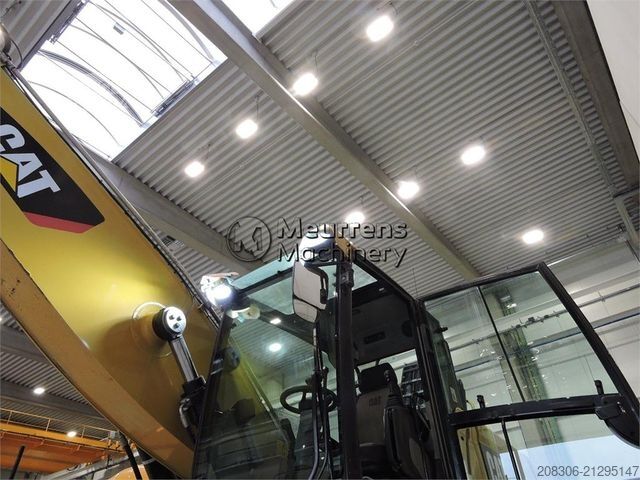 Macara turn CATERPILLAR MH3024