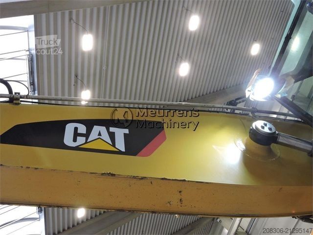 Macara turn CATERPILLAR MH3024