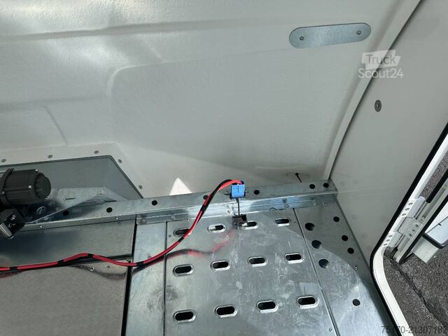 Furgon samochodowy do przewozu aut Brian James Race Sport Länge: 5,03 m / 3.000 kg / NEU