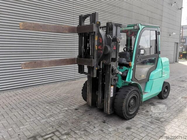 šakinis krautuvas Mitsubishi FD 45 NT  Triplex  Diesel  1500 Hours!