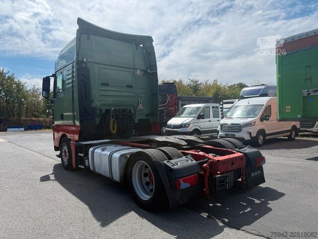 Cabeza tractora de gran volumen MAN TGX 18.460 XXL LLS-U 2 TANKS STANDKLIMA