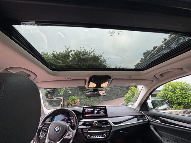Minibús BMW 530 5 Touring 530 d Luxury Line