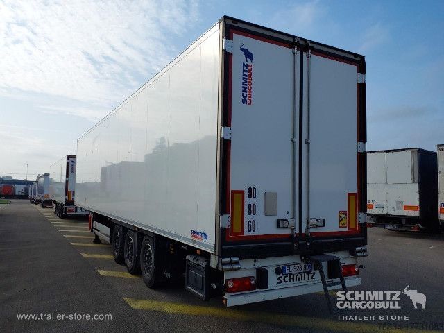 Koeloplegger Schmitz Cargobull Semitrailer Reefer Standard