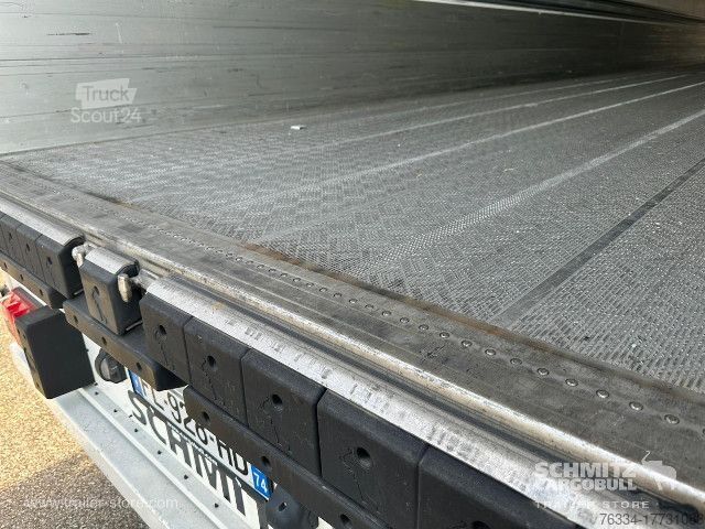 Koeloplegger Schmitz Cargobull Semitrailer Reefer Standard