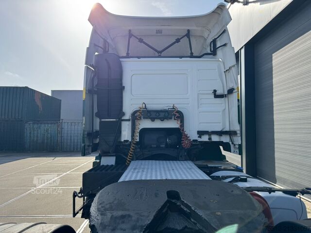 MTS standard Volvo FM 330 / I-Shift / Euro 5 / TUV:4-2026 / NL Truck