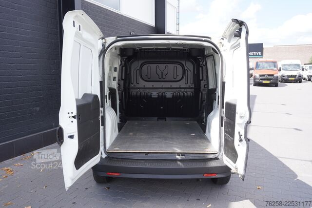 Korkeakattoinen farmari Fiat Doblò Cargo 1.3 MJ EURO 6 - Airco - Start/Stop ...