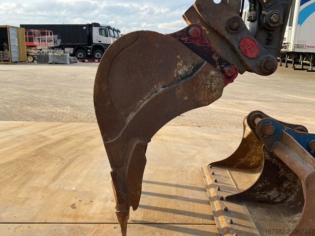 Bagger Volvo ECR145EL