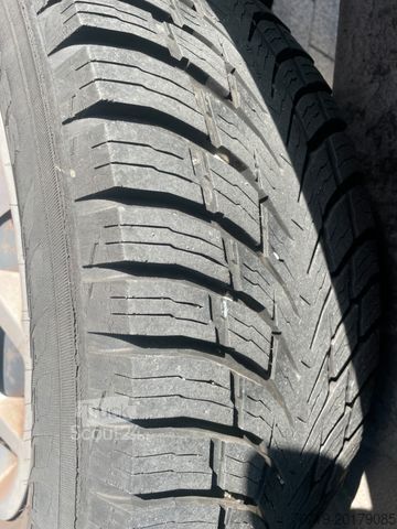 Furgoneta frigorífica FORD Transit Kühlkasten 350 L3 Fahr & Standkühlung